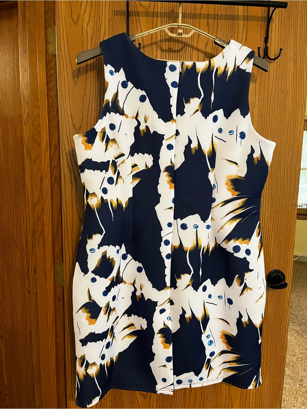 Ashro Sz 26W Sheath Dress with Bow **Flaw on Bow Accessory** - Picture 4 of 5